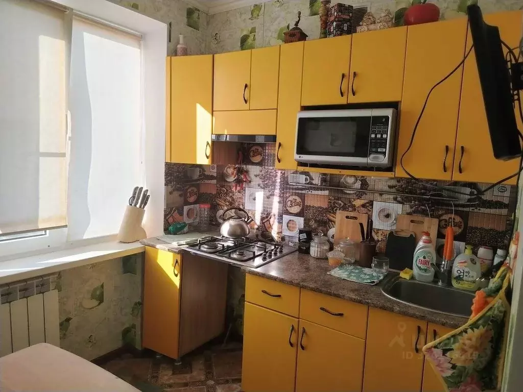 3-к кв. Краснодарский край, Абинский район, Ахтырское городское ... - Фото 1