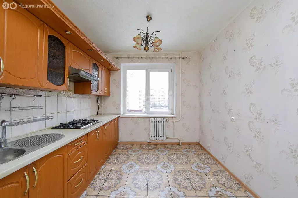 3-комнатная квартира: Калининград, Интернациональная улица, 54 (68 м) - Фото 1