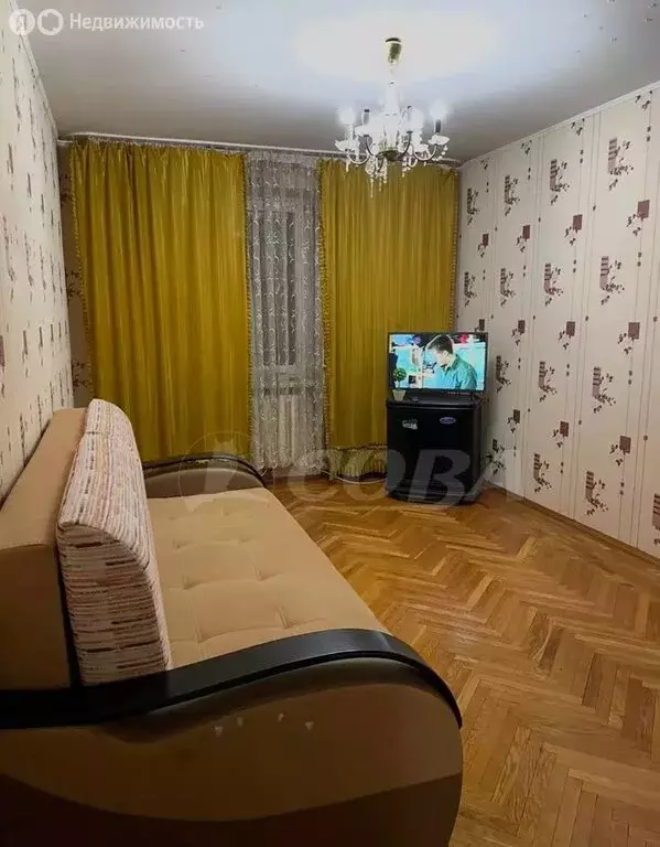 1-комнатная квартира: Тюмень, улица Красных Зорь, 2 (34 м) - Фото 2
