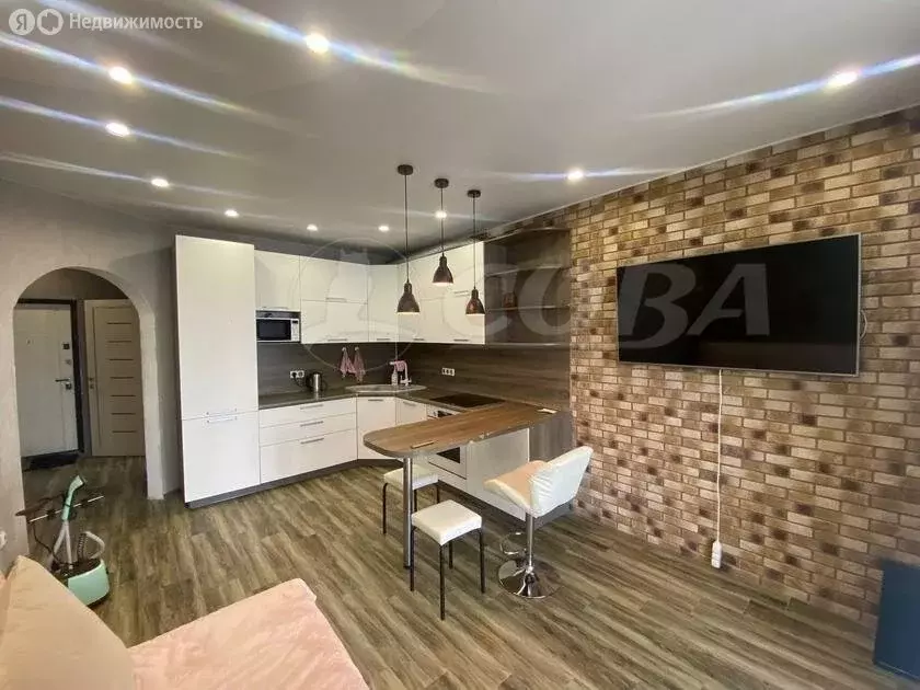 1-комнатная квартира: Тюмень, улица Федюнинского, 64 (48.3 м) - Фото 1
