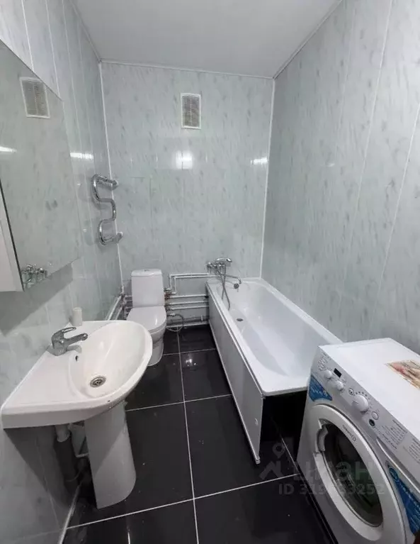 1-к кв. Татарстан, с. Высокая Гора ул. Луговая, 16 (40.0 м) - Фото 1
