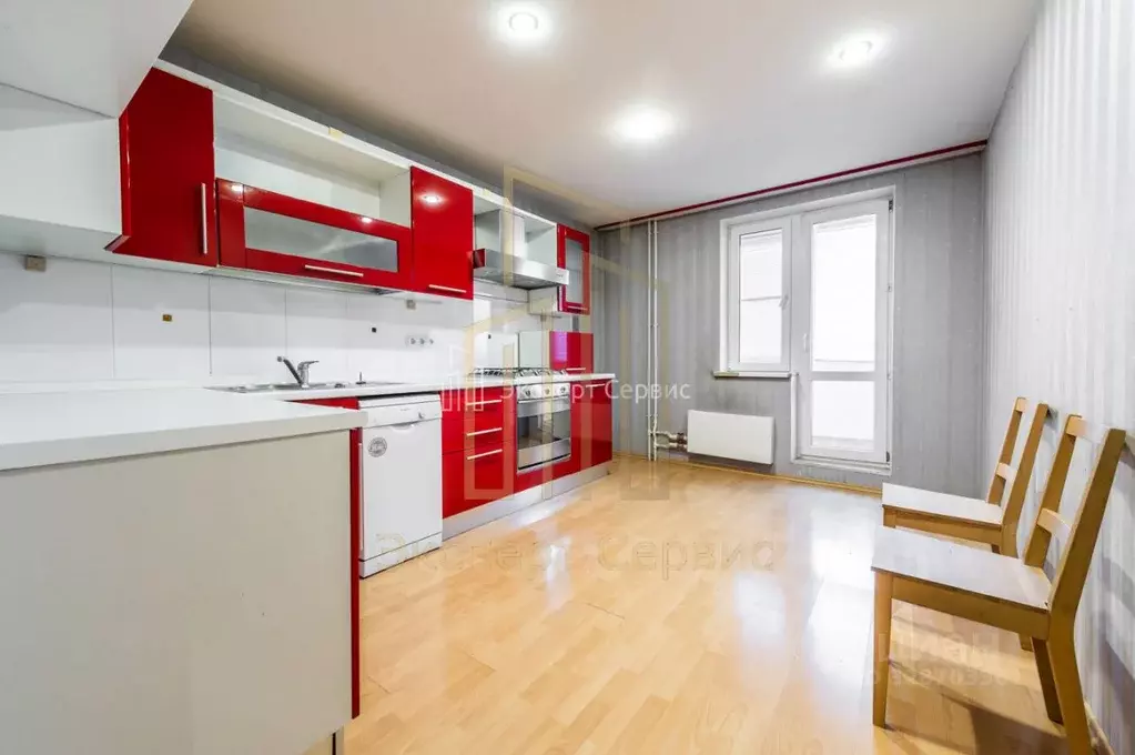 3-к кв. Ленинградская область, Гатчина ул. Киргетова, 5 (87.6 м) - Фото 2