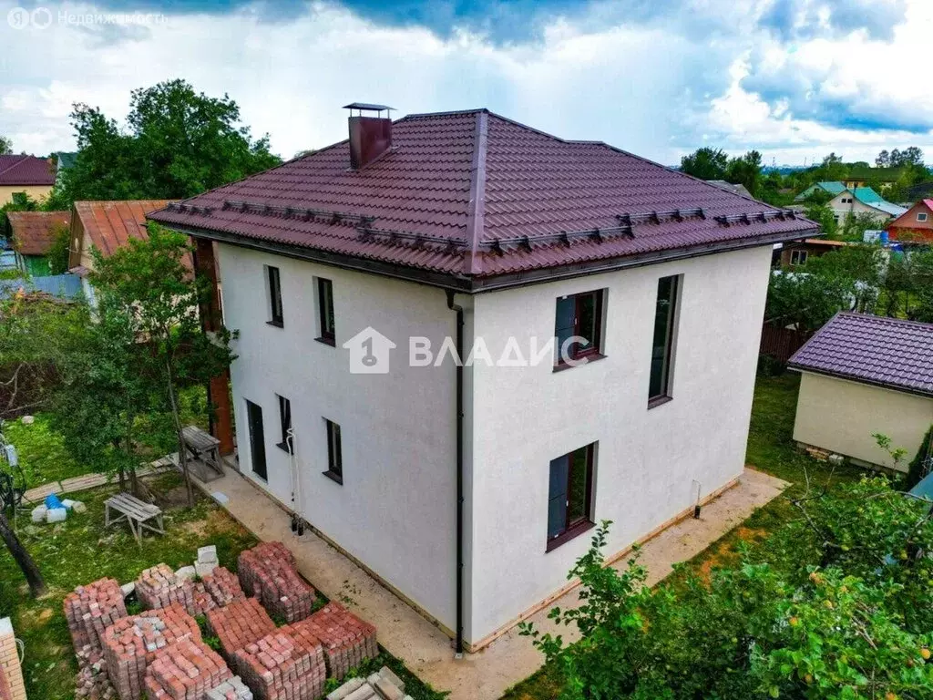 Дом в городской посёлок Красный Бор, 6-я дорога (210 м) - Фото 1