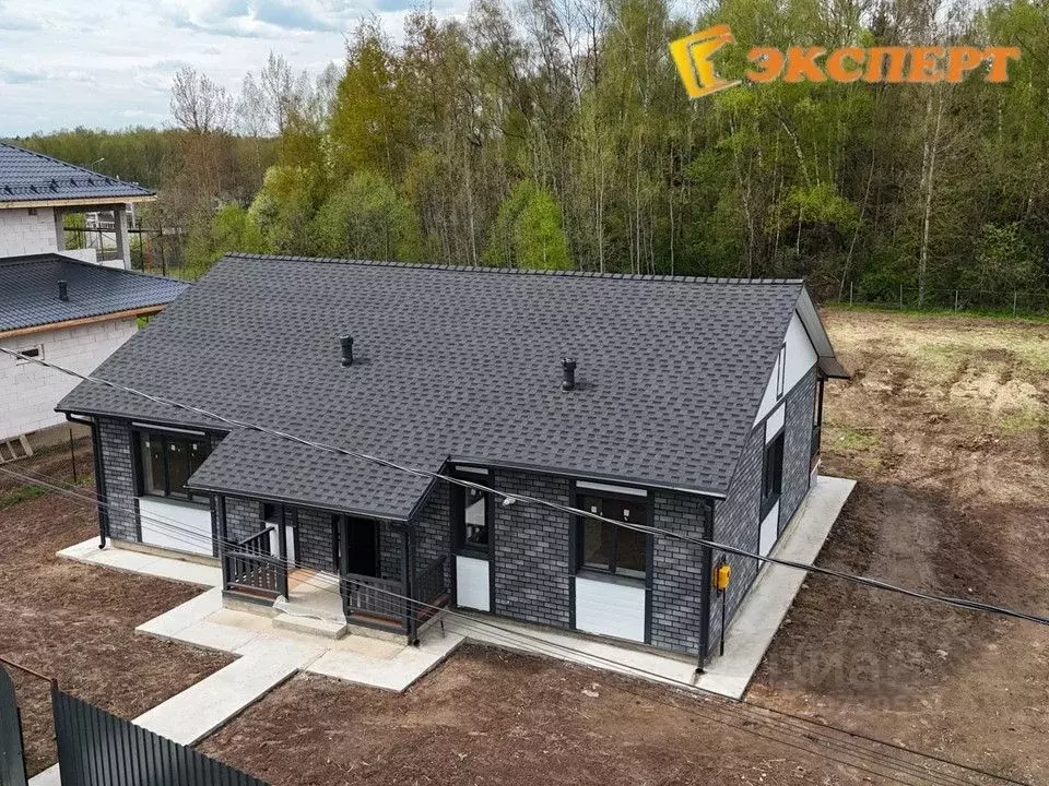 Дом в Калужская область, Жуковский муниципальный округ, Совхоз Победа ... - Фото 1