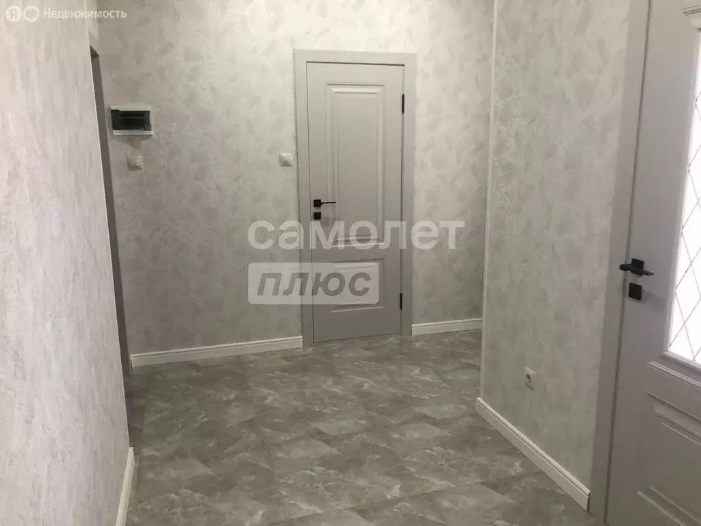 2-комнатная квартира: Хасавюрт, улица Чкалова, 111 (72 м) - Фото 0