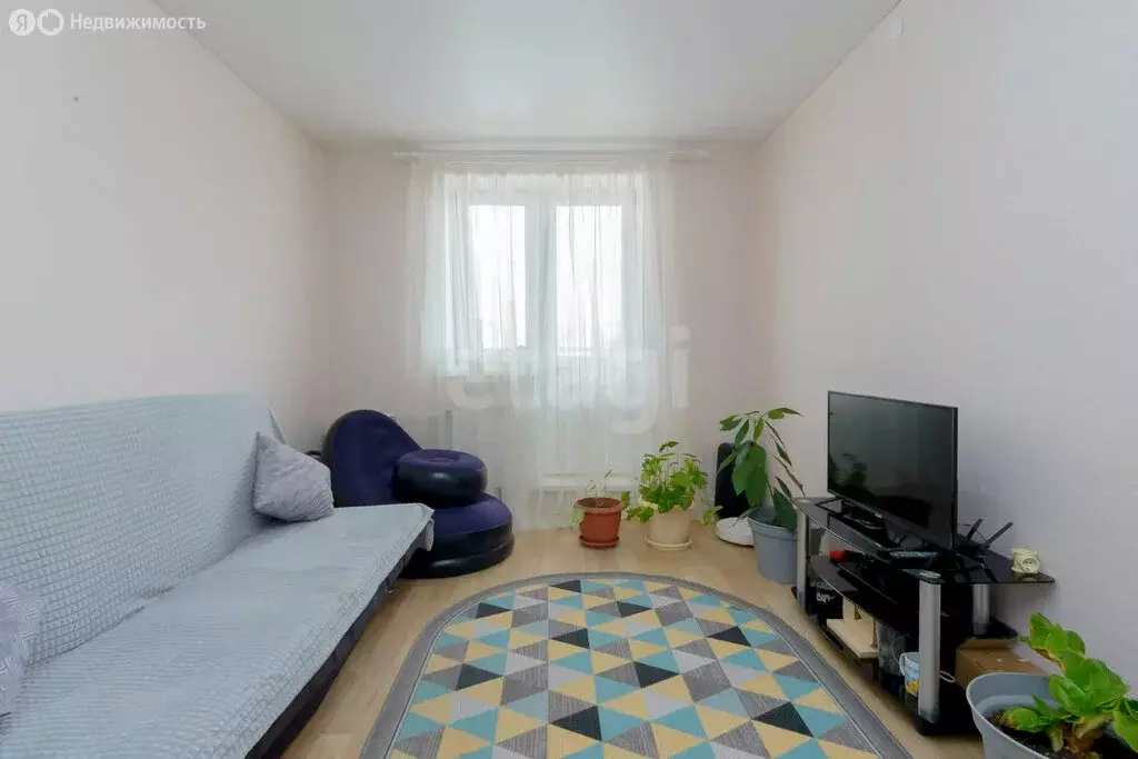 1-комнатная квартира: Тюмень, улица Пермякова, 79 (40.8 м) - Фото 1
