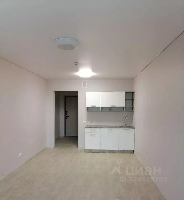 Студия Красноярский край, Красноярск Соколовская ул., 64 (25.0 м) - Фото 1