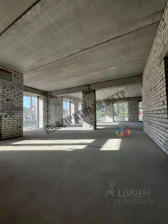 Помещение свободного назначения в Калмыкия, Элиста 1-й мкр, 40Б (114 ... - Фото 1