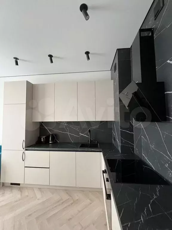 2-к. квартира, 72 м, 6/8 эт. - Фото 0