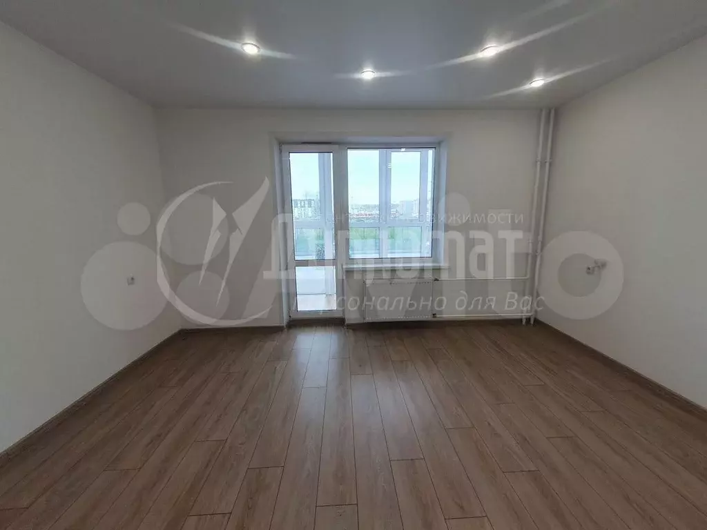 1-к. квартира, 41 м, 1/10 эт. - Фото 1