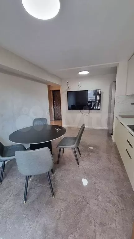 3-к. квартира, 80 м, 1/9 эт. - Фото 0