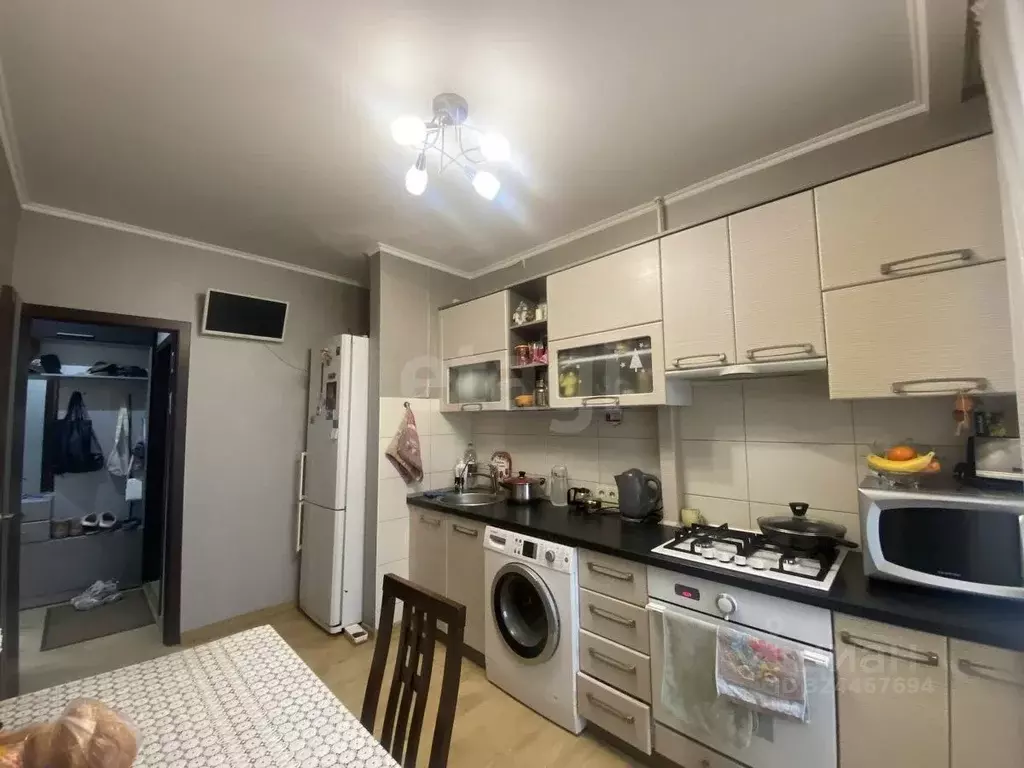 3-к кв. Крым, Симферополь ул. Героев Сталинграда (65.0 м) - Фото 2