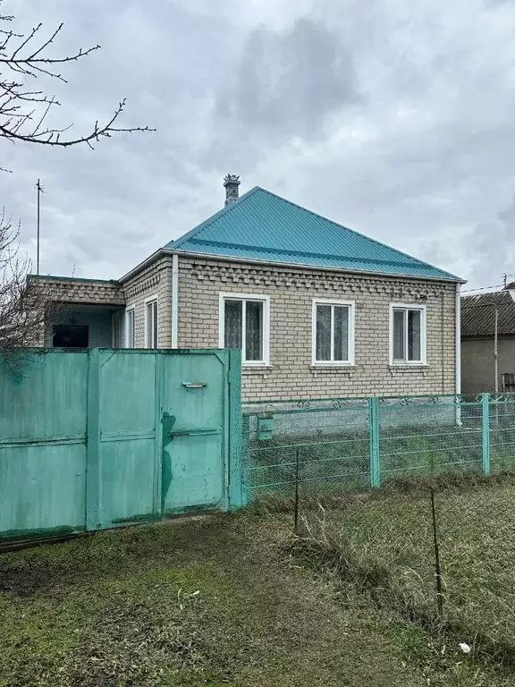 Дом в Краснодарский край, Красноармейский район, Трудобеликовское ... - Фото 0