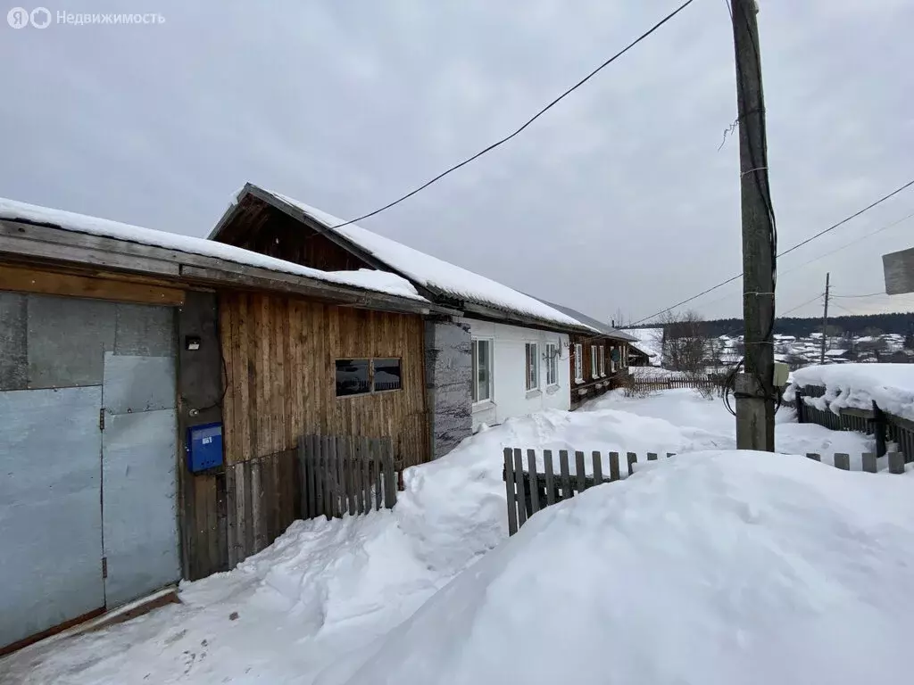 3-комнатная квартира: посёлок городского типа Шаля, улица Чкалова, 12 ... - Фото 0