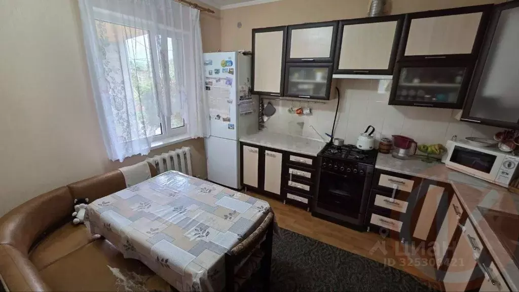 Дом в Крым, Сакский район, с. Вересаево ул. Советская, 10 (110 м) - Фото 2