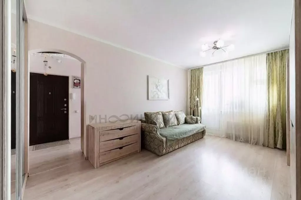 3-к кв. Москва просп. Защитников Москвы, 8 (74.8 м) - Фото 1