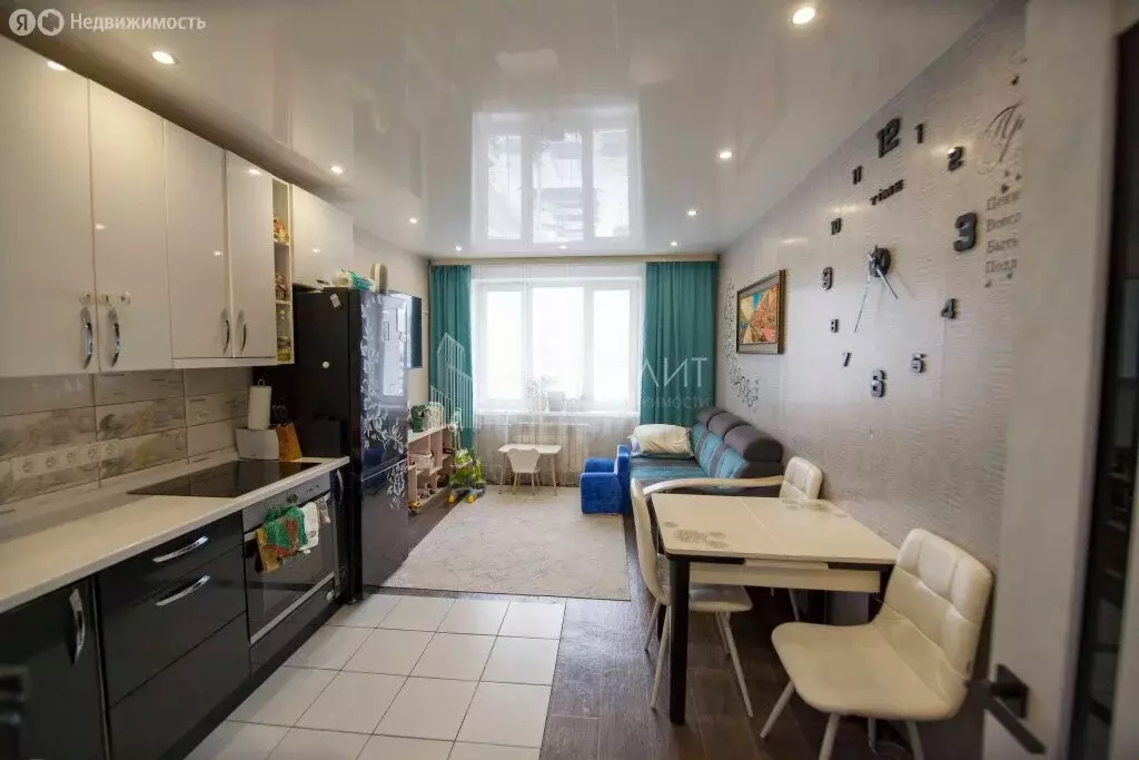 3-комнатная квартира: Южно-Сахалинск, Железнодорожная улица, 87 (71.4 ... - Фото 1