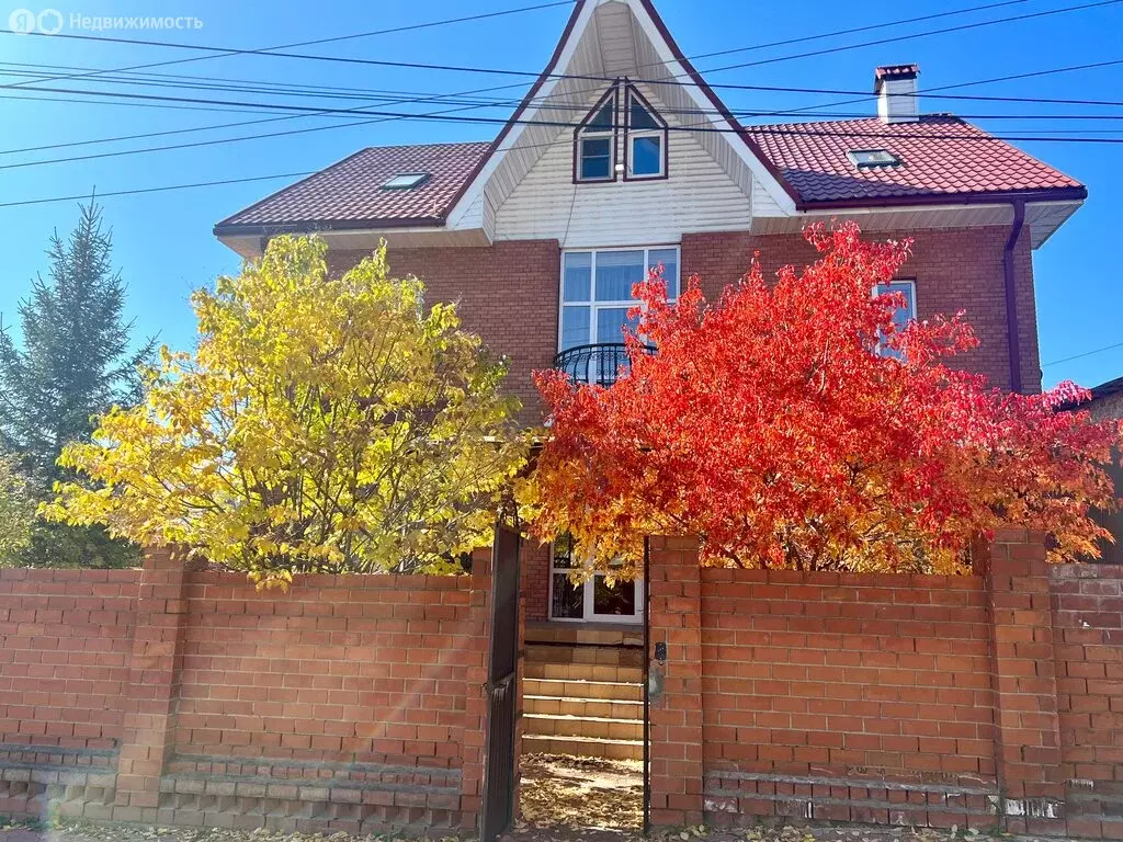 Дом в село Пивовариха, посёлок Солнечный, Лунная улица, 18 (308 м) - Фото 1