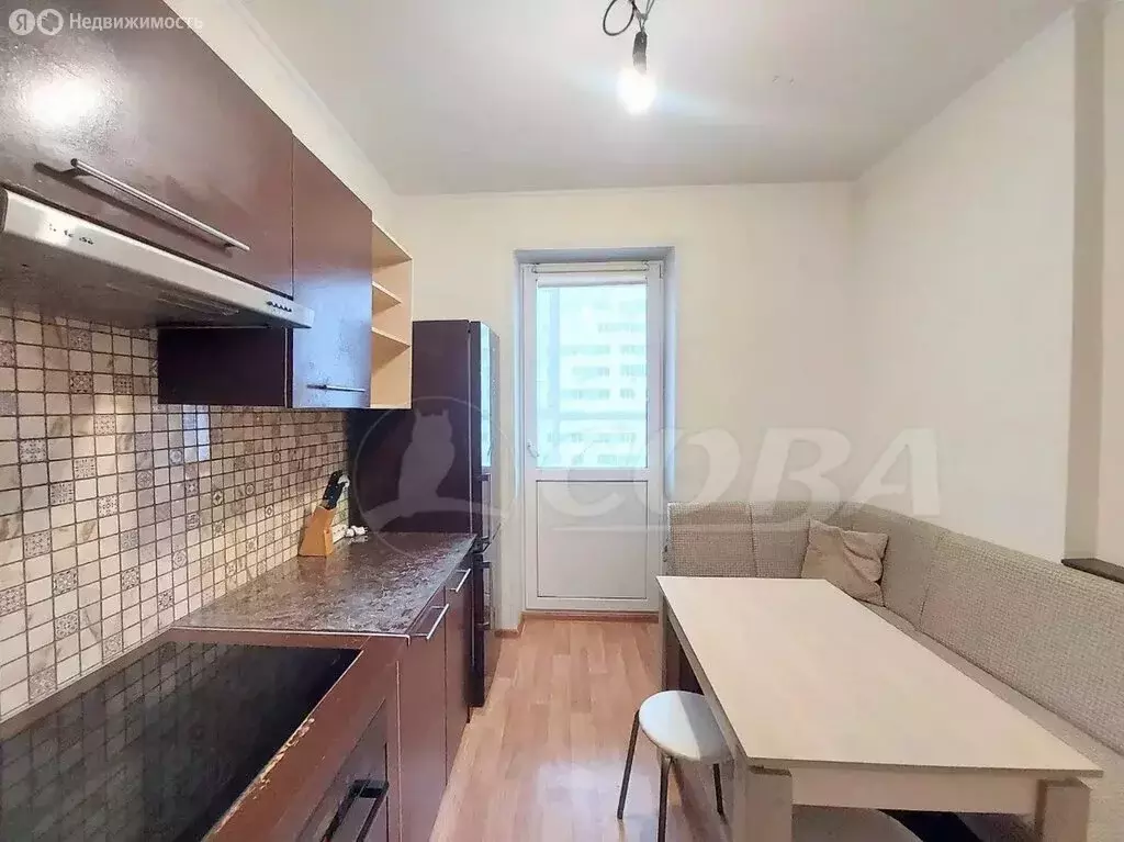1-комнатная квартира: Тюмень, улица Бакинских Комиссаров, 3к1 (36.4 м) - Фото 1
