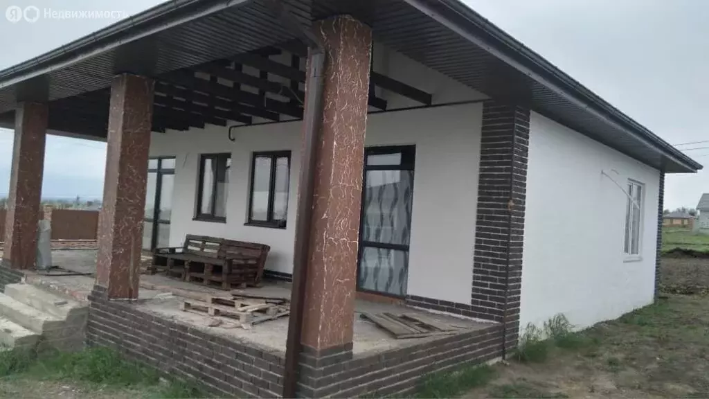 Дом в Аксай, улица Речников (135 м) - Фото 1