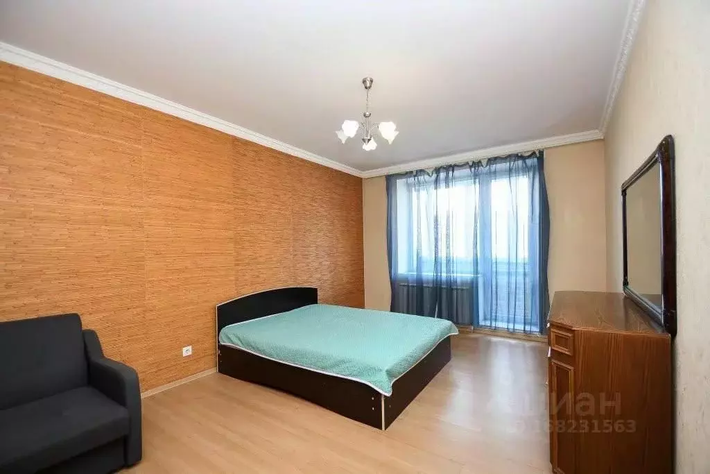 2-к кв. Омская область, Омск ул. 70 лет Октября, 10/3 (70.0 м) - Фото 1