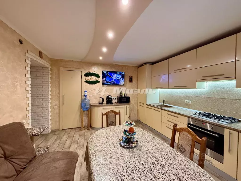 Дом в Крым, Симферополь ул. Широкая, 23 (181 м) - Фото 1