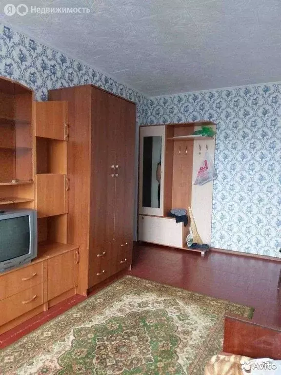 1к в 8-комнатной квартире (17.5 м) - Фото 1