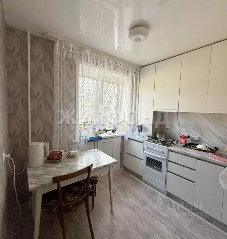 3-к кв. Новосибирская область, Куйбышев 10-й кв-л, 6 (61.2 м) - Фото 1