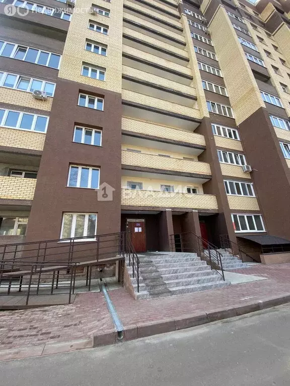 2-комнатная квартира: Брянск, Ново-Советская улица, 130Г (73.1 м) - Фото 0