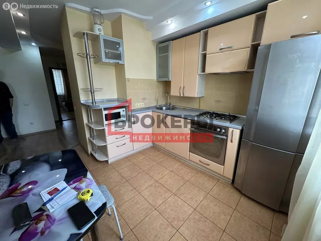 3-комнатная квартира: Севастополь, улица Дмитрия Ульянова, 7 (62 м) - Фото 1