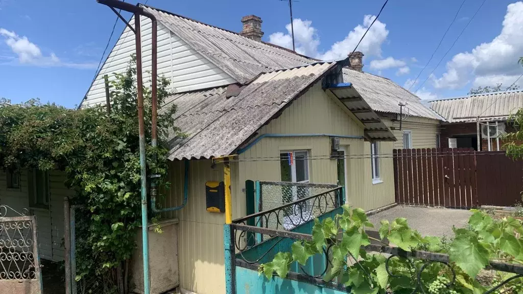 2-к кв. Краснодарский край, Хадыженск Апшеронский район, Комсомольская ... - Фото 1