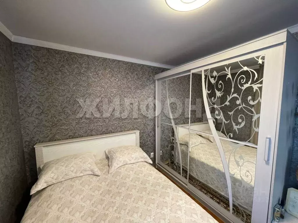 Дом в Хакасия, Абакан ул. Чертыгашева (200 м) - Фото 2