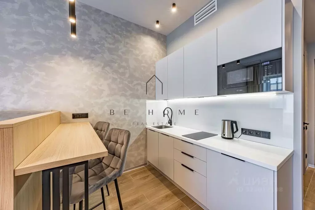 Студия Санкт-Петербург наб. Макарова, 58 (30.6 м) - Фото 1