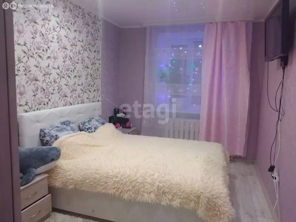 3-комнатная квартира: Заводоуковск, Глазуновская улица, 7 (62 м) - Фото 1