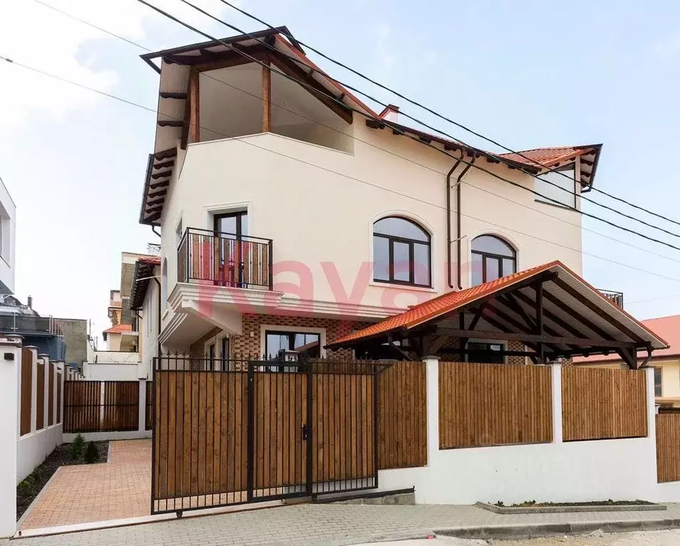 Дом в Краснодарский край, Геленджик ул. Рыбникова, 50к1 (170 м) - Фото 0
