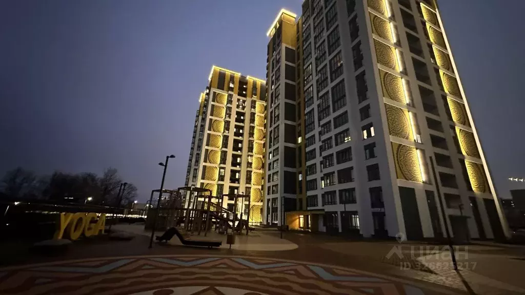 2-к кв. Удмуртия, Ижевск Районная ул., 57к1с2 (60.7 м) - Фото 1