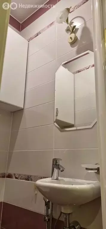 3-комнатная квартира: Сестрорецк, улица Всеволода Боброва, 30 (72.5 м) - Фото 1