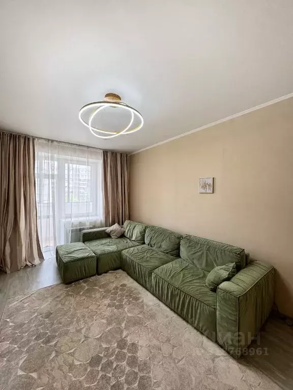 2-к кв. Красноярский край, Красноярск ул. Республики, 47 (63.6 м) - Фото 1