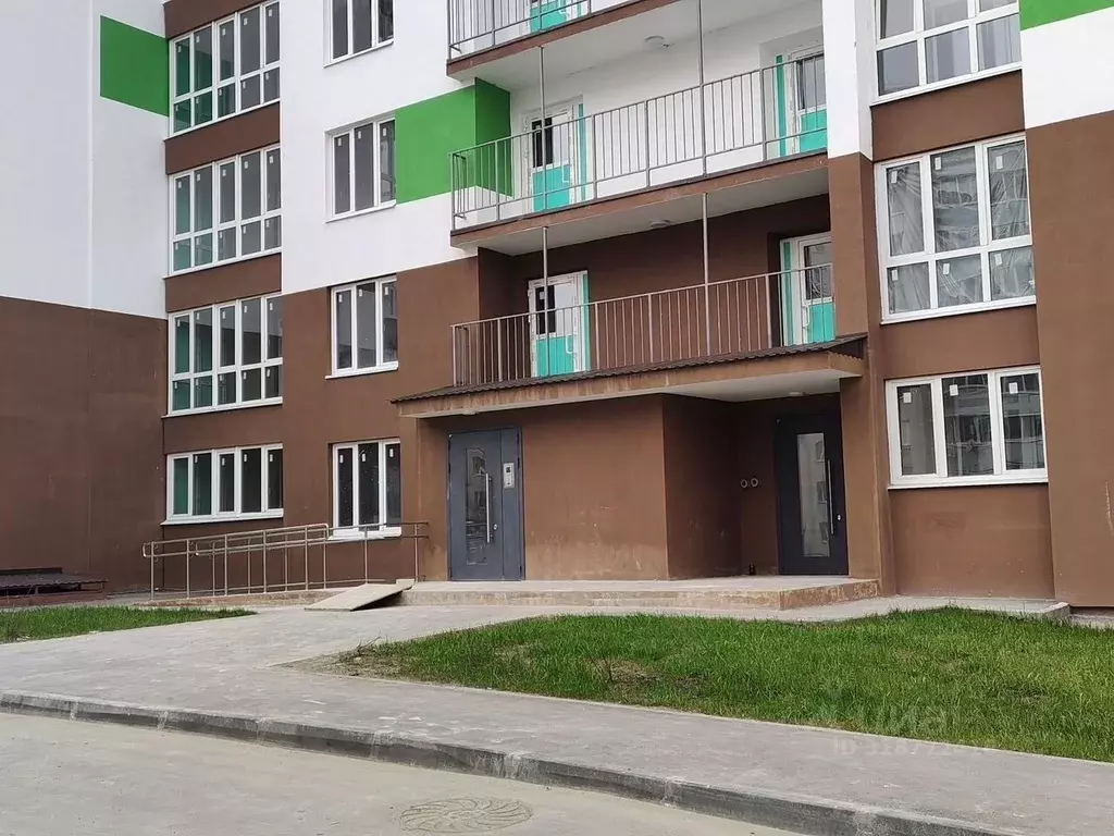 1-к кв. Саратовская область, Саратов Лунная ул., 25Б (45.0 м) - Фото 0