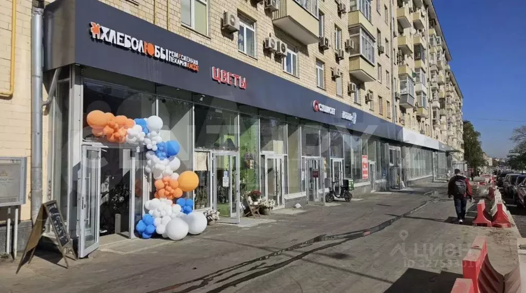 Помещение свободного назначения в Москва Ленинский просп., 82/2 (124 ... - Фото 1