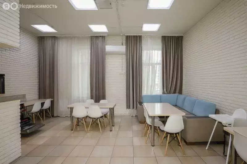 Помещение свободного назначения (200 м) - Фото 1