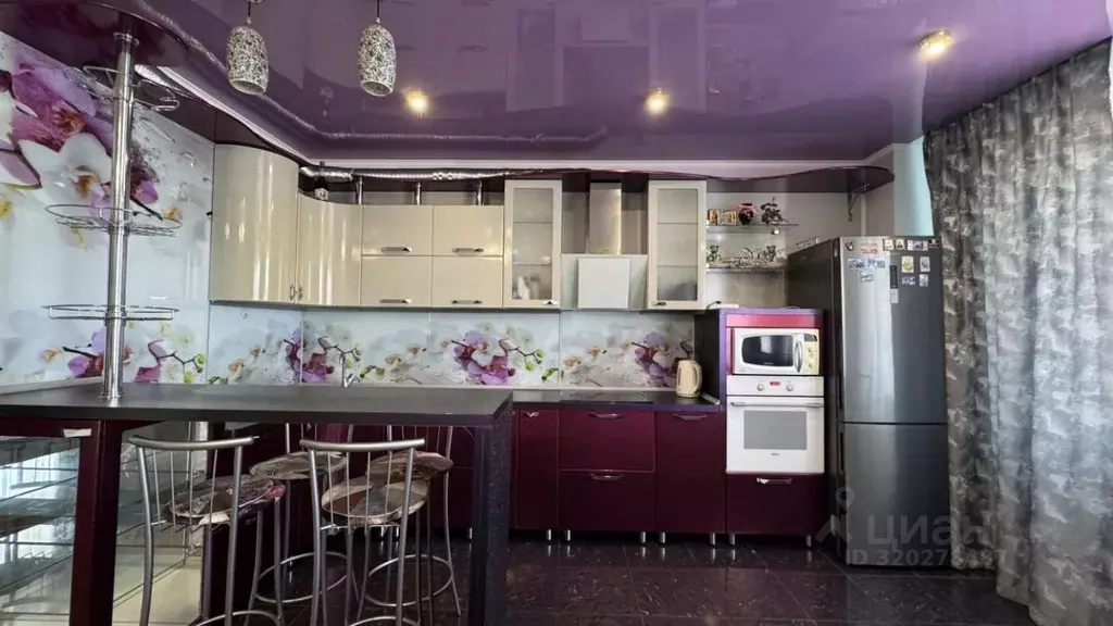 2-к кв. Хакасия, Абакан ул. Кирова, 122 (69.0 м) - Фото 1