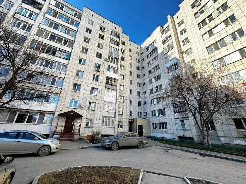 3-комнатная квартира: Тюмень, улица Шишкова, 84 (60.4 м) - Фото 0