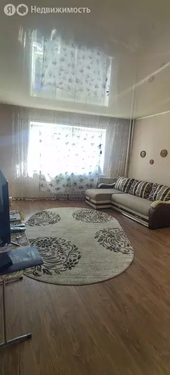 1-комнатная квартира: Горно-Алтайск, улица Мичурина, 2 (49.6 м) - Фото 0