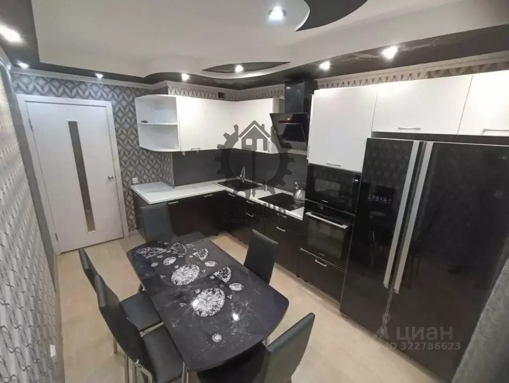 3-к кв. Свердловская область, Екатеринбург ул. Латвийская, 56 (64.0 м) - Фото 1