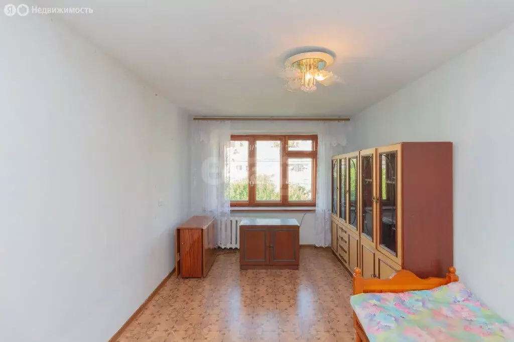 2-комнатная квартира: Тюмень, улица Коммунаров, 7 (43.2 м) - Фото 1