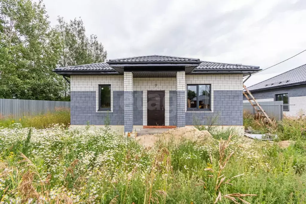 Дом в Тюменская область, Тюменский муниципальный округ, д. Зубарева, ... - Фото 1