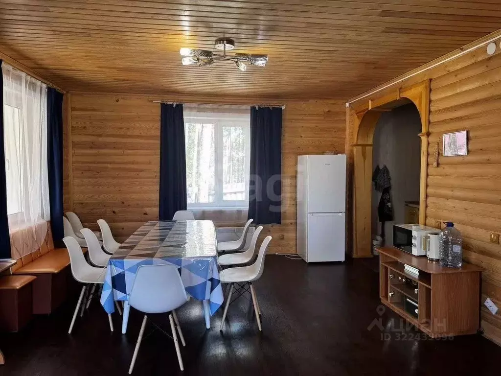 Дом в Бурятия, Баргузинский район, с. Максимиха ул. Юности, 9 (171 м) - Фото 2