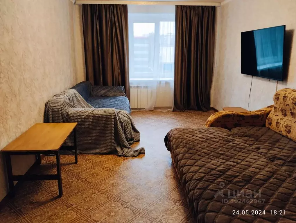 3-к кв. Ханты-Мансийский АО, Нижневартовск Омская ул., 66 (80.0 м) - Фото 1