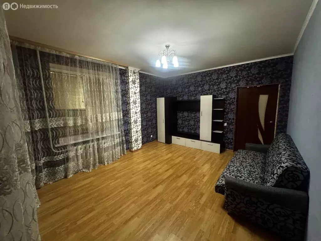 2-комнатная квартира: Оренбург, Высотная улица, 8 (60 м) - Фото 0